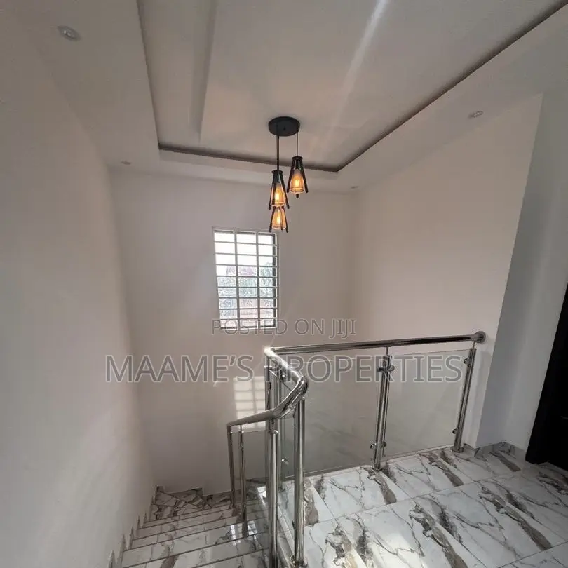4bdrm Duplex in Spintex for sale