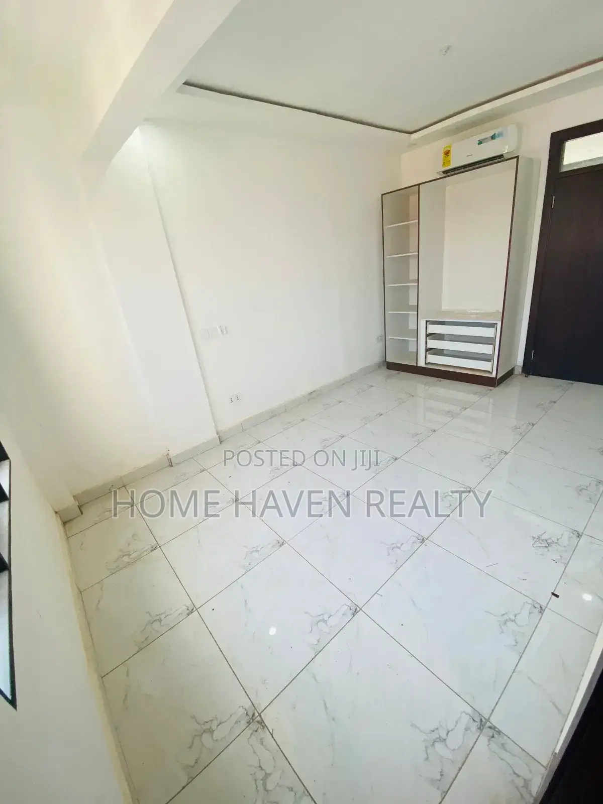 5bdrm House in East Legon for rent