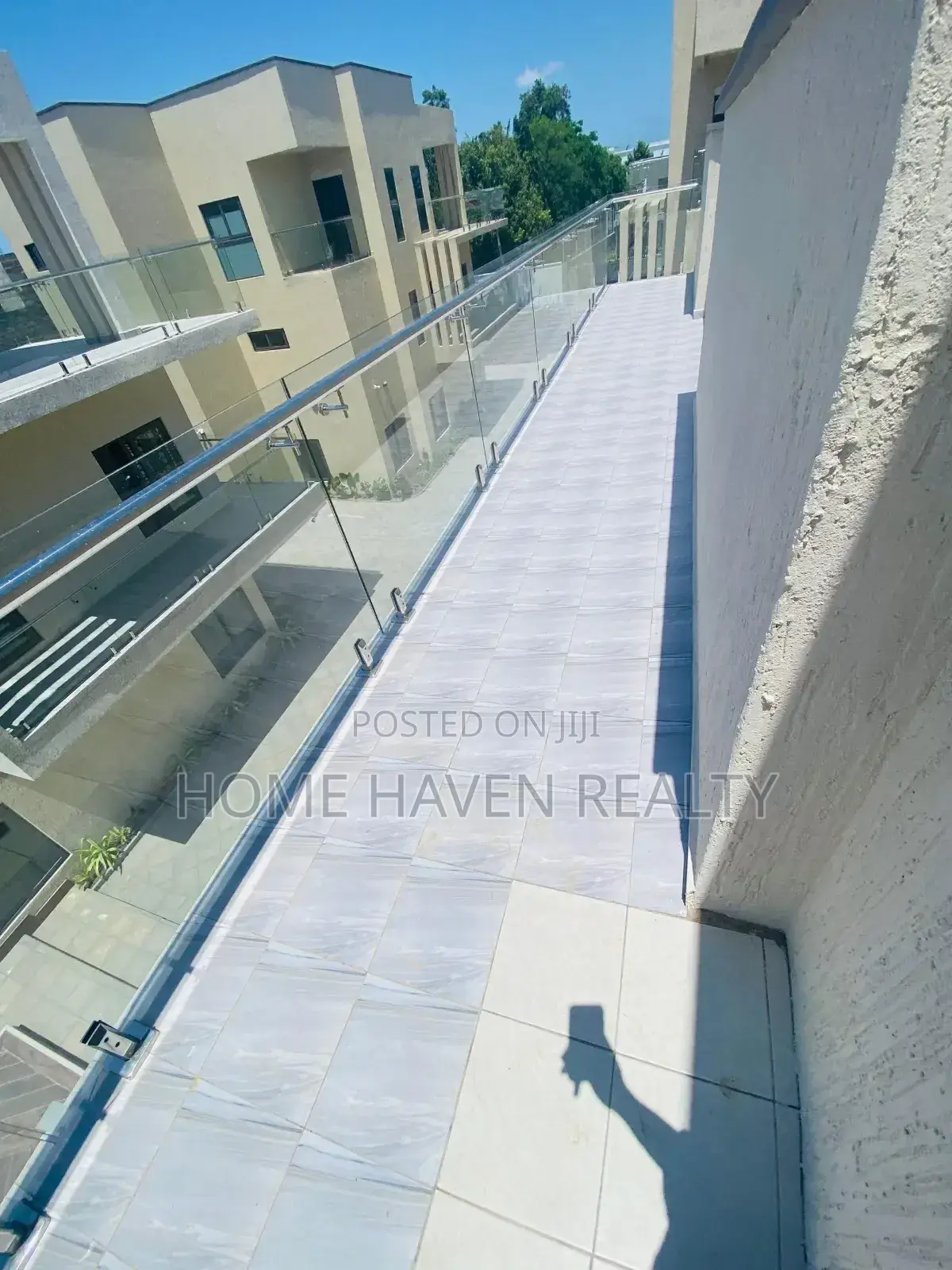 5bdrm House in East Legon for rent