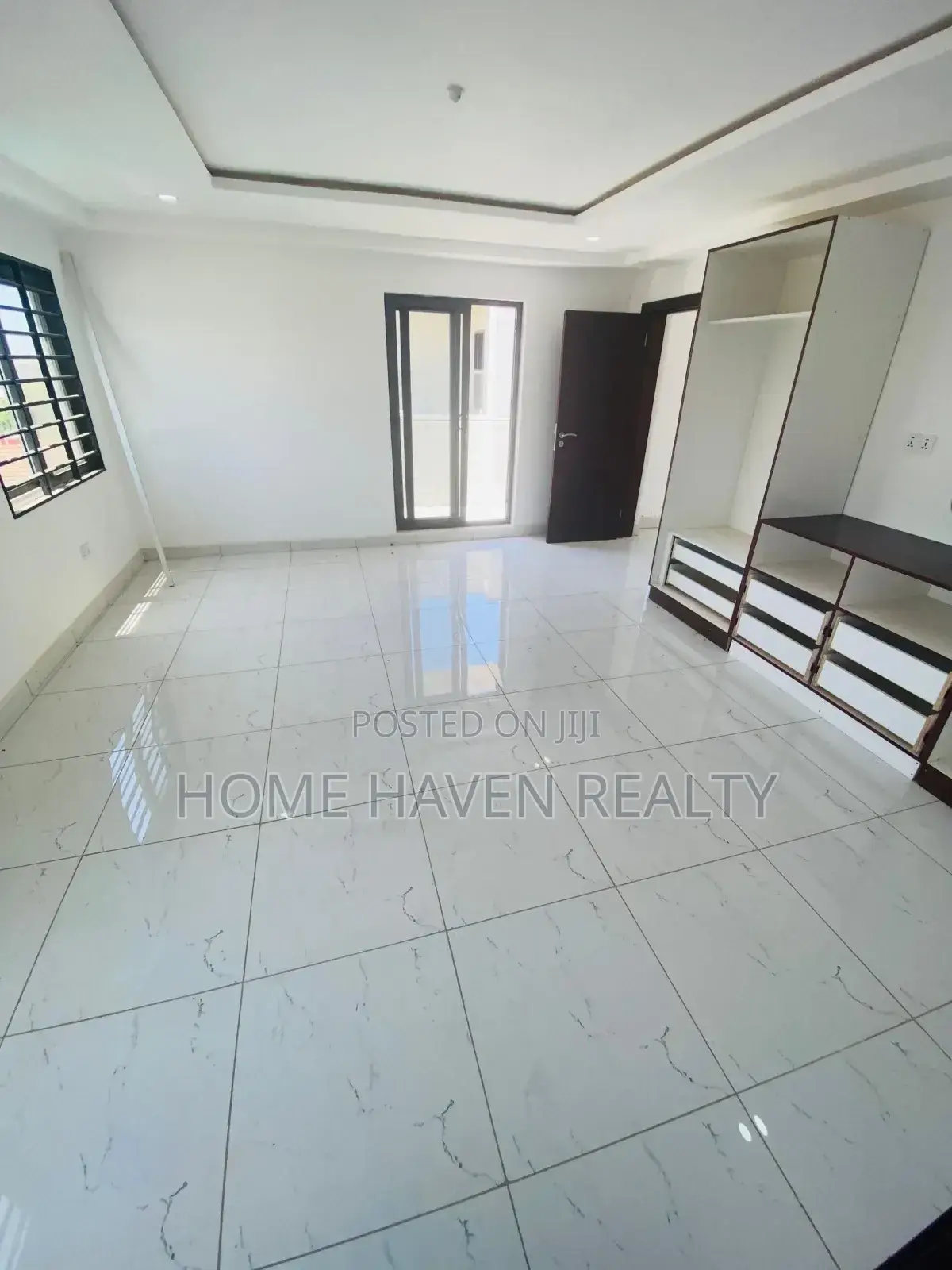 5bdrm House in East Legon for rent