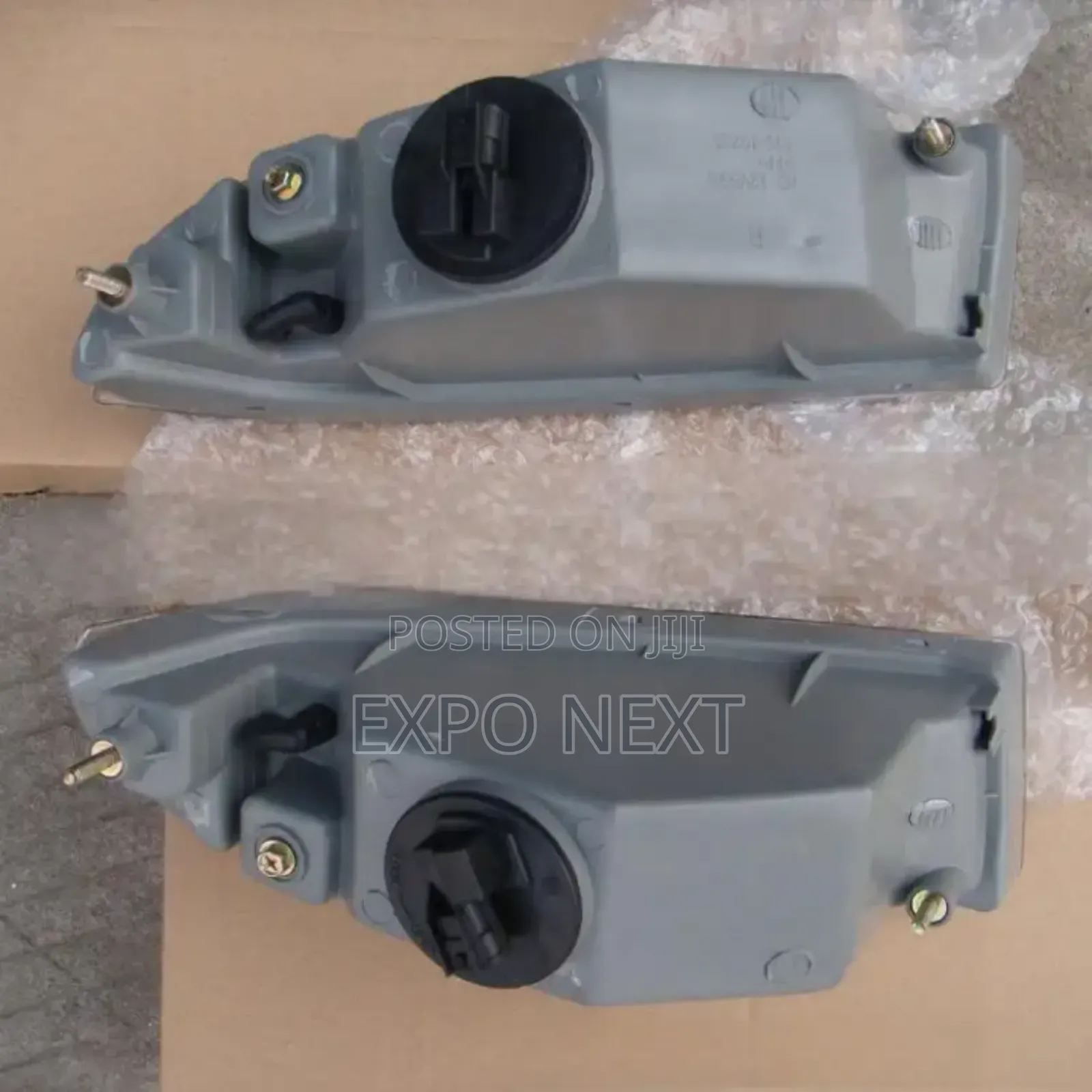 Fog Light For  2000-2004 Toyota Corolla Pair
