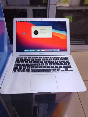Photo - Laptop Apple MacBook Air 2011 4GB Intel Core I5 SSD 128GB