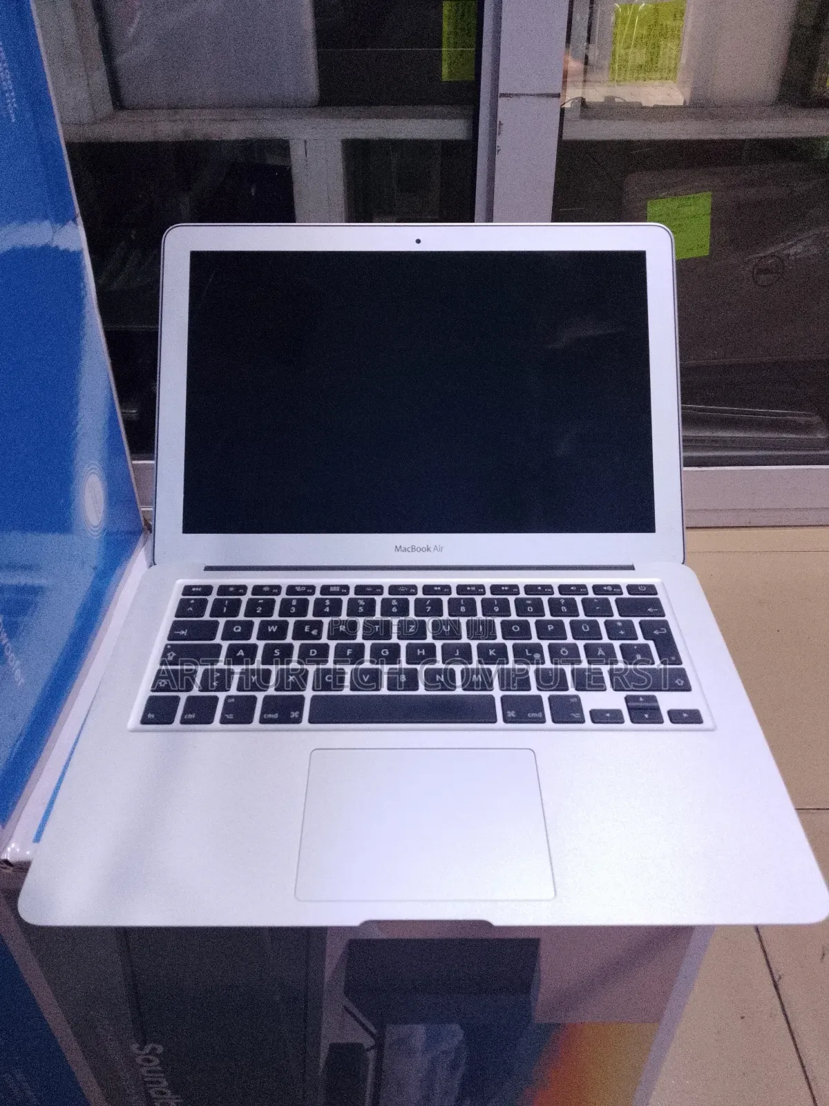 Laptop Apple MacBook Air 2011 4GB Intel Core I5 SSD 128GB