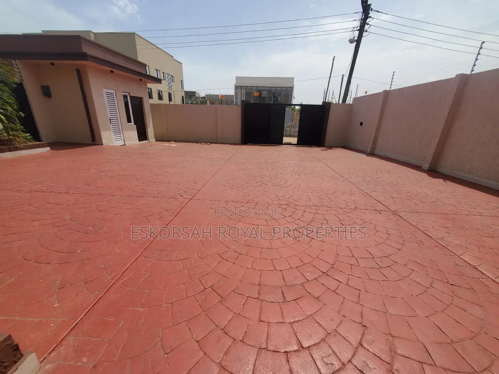 3bdrm House in Teshie Bush Road for rent