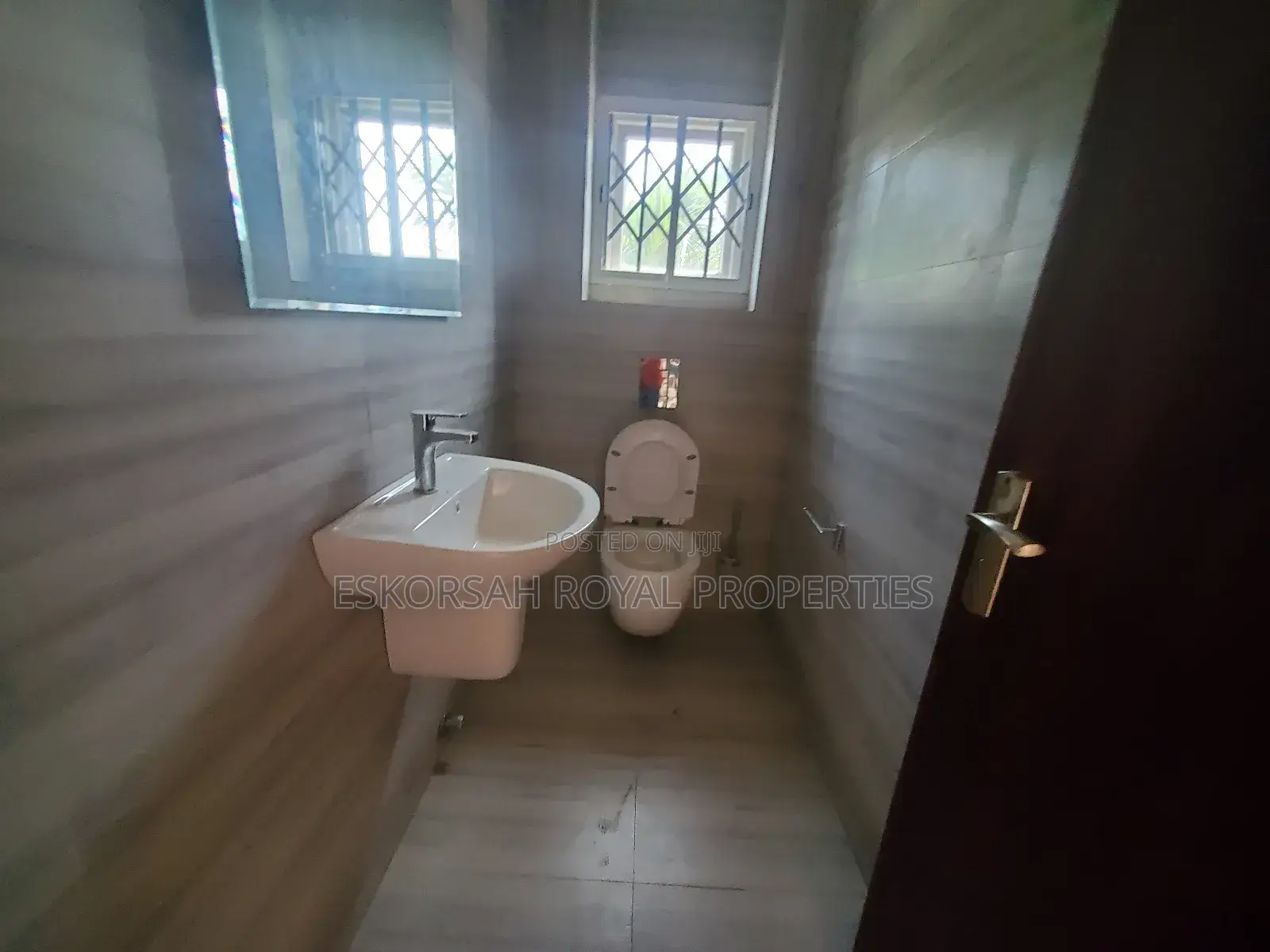 3bdrm House in Teshie Bush Road for rent