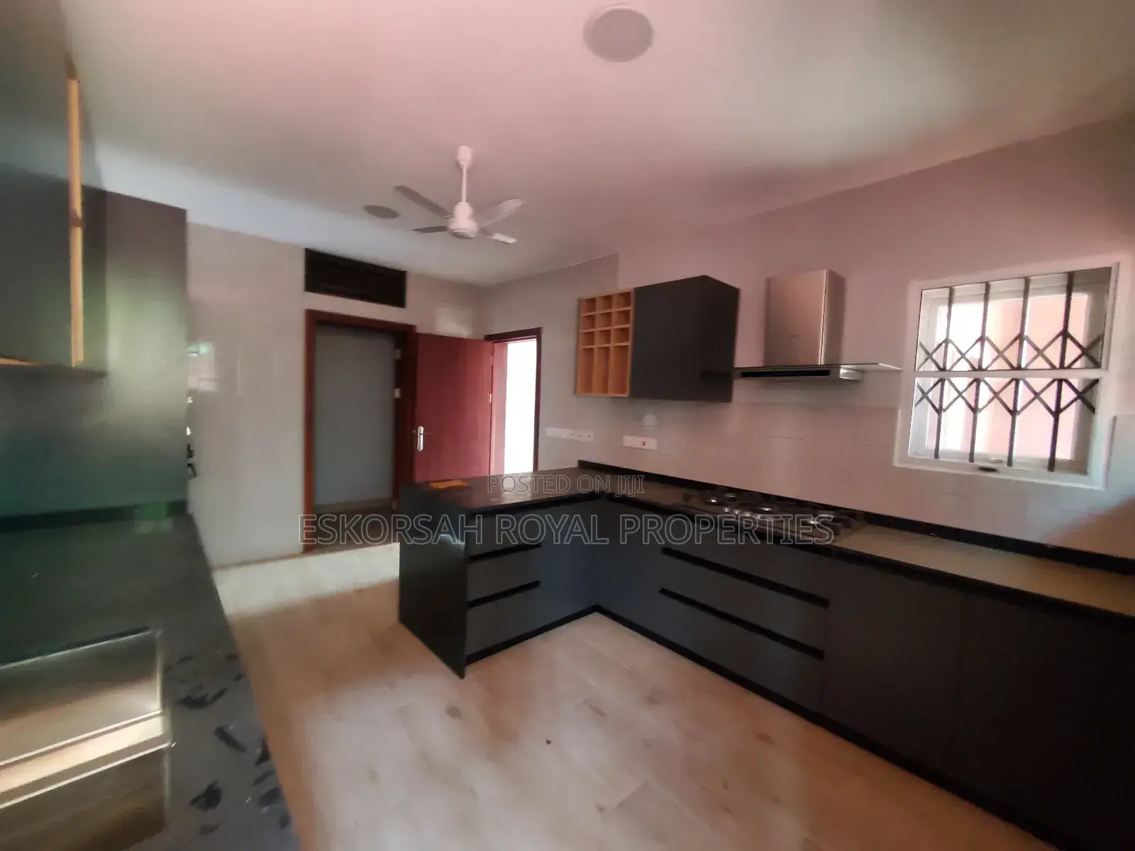 3bdrm House in Teshie Bush Road for rent