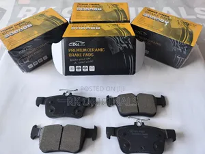 Edge 15-24/Escape 17-19/Fusion 13-20 Ceramic Back Brake Pads