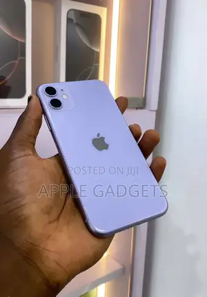 Photo - Apple iPhone 11 64 GB Purple