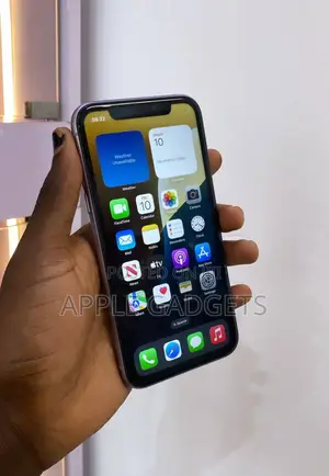Photo - Apple iPhone 11 64 GB Purple