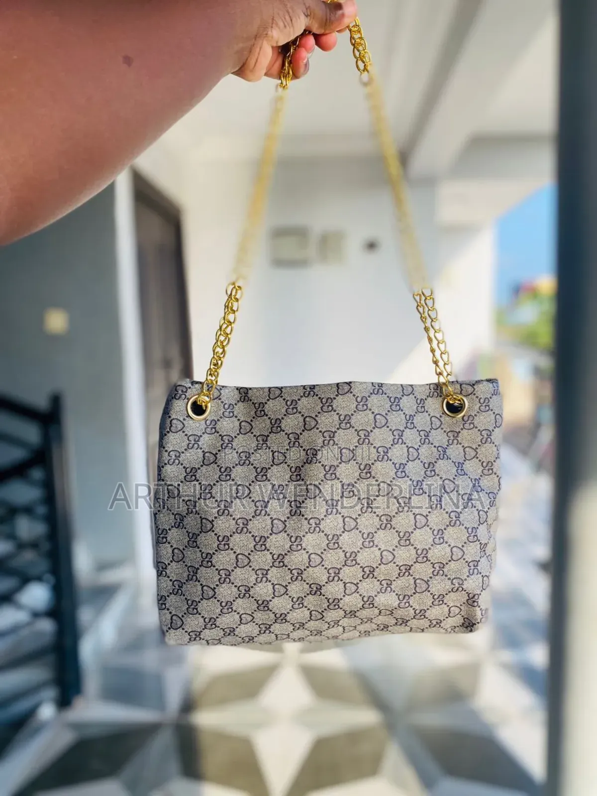 Quaity Ldies Bag