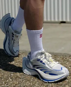Adidas XLG Meta Wave
