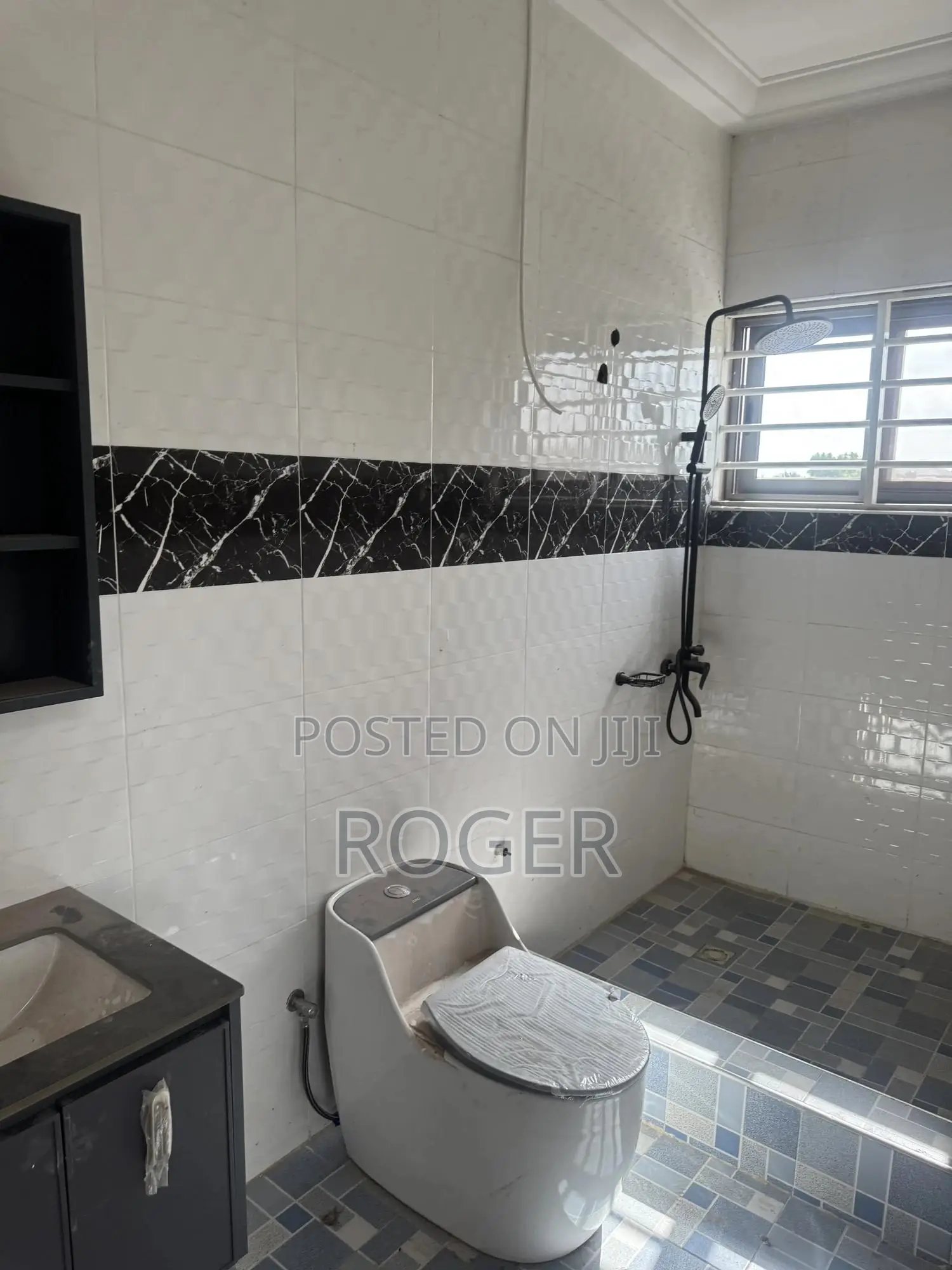 3bdrm House in Ashongman, Ashomang Estate for sale