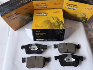 Escape 20-23/Bronco 21-23 Ceramic Front Brake Pads