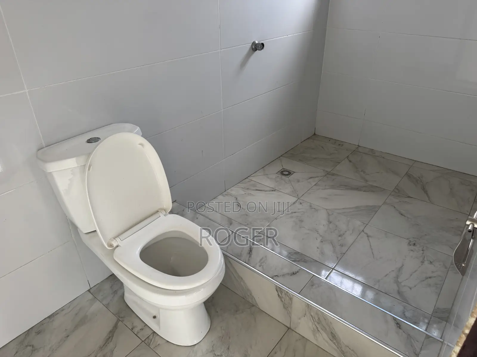 3bdrm House in Ashongman Estate for sale