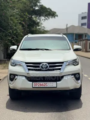 Toyota Fortuner 2.7 AWD 2017 White