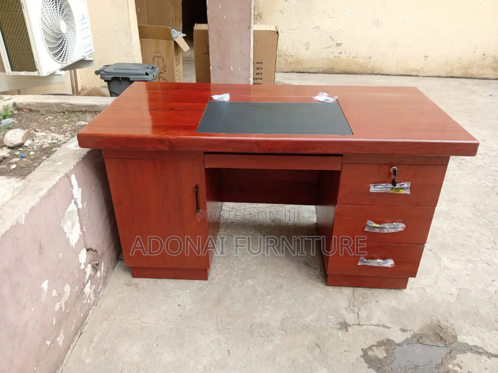 Office Desk 1.4 (Brown Black)