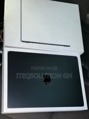 Laptop Apple MacBook Air 2024 M3 15-Inch 8GB Apple M3 SSD 256GB