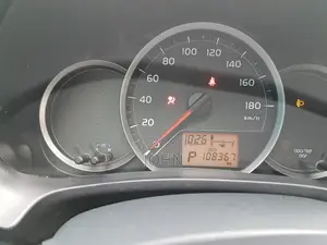 Toyota Vitz 1.3 FWD 5dr 2013 Silver