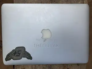Photo - Laptop Apple MacBook Pro 4GB Intel Core I7 SSD 256GB