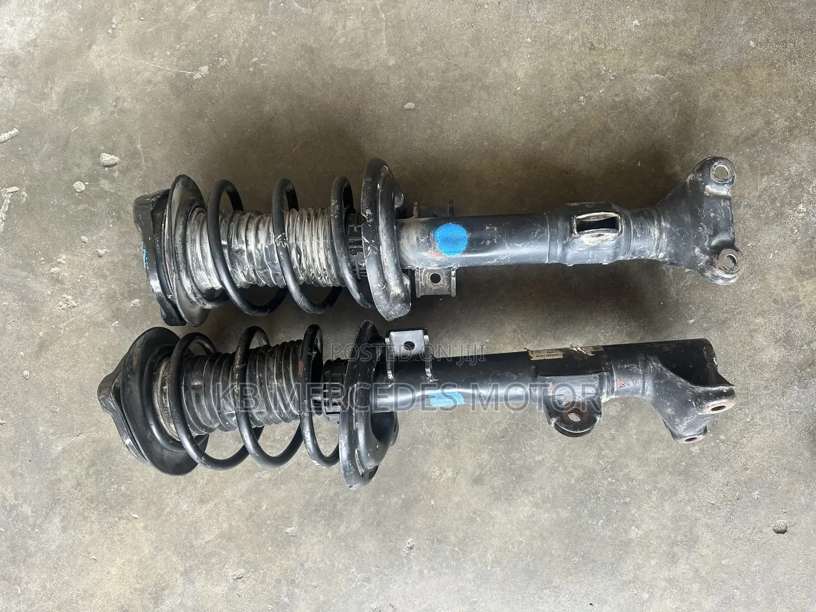 Mercedes Benz C300 2010-2014 C250 W204 Front Shock Absorbers
