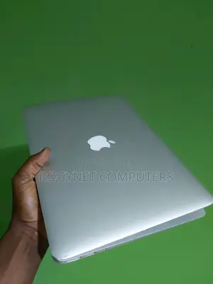 Laptop Apple MacBook Air 2012 4GB Intel Core i5 SSD 256GB