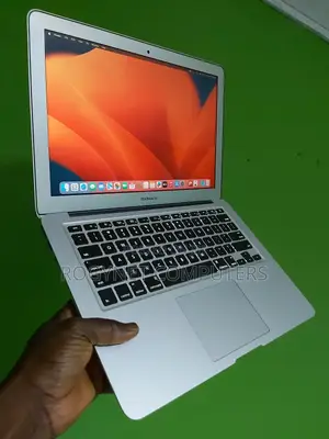 Laptop Apple MacBook Air 2012 4GB Intel Core i5 SSD 256GB