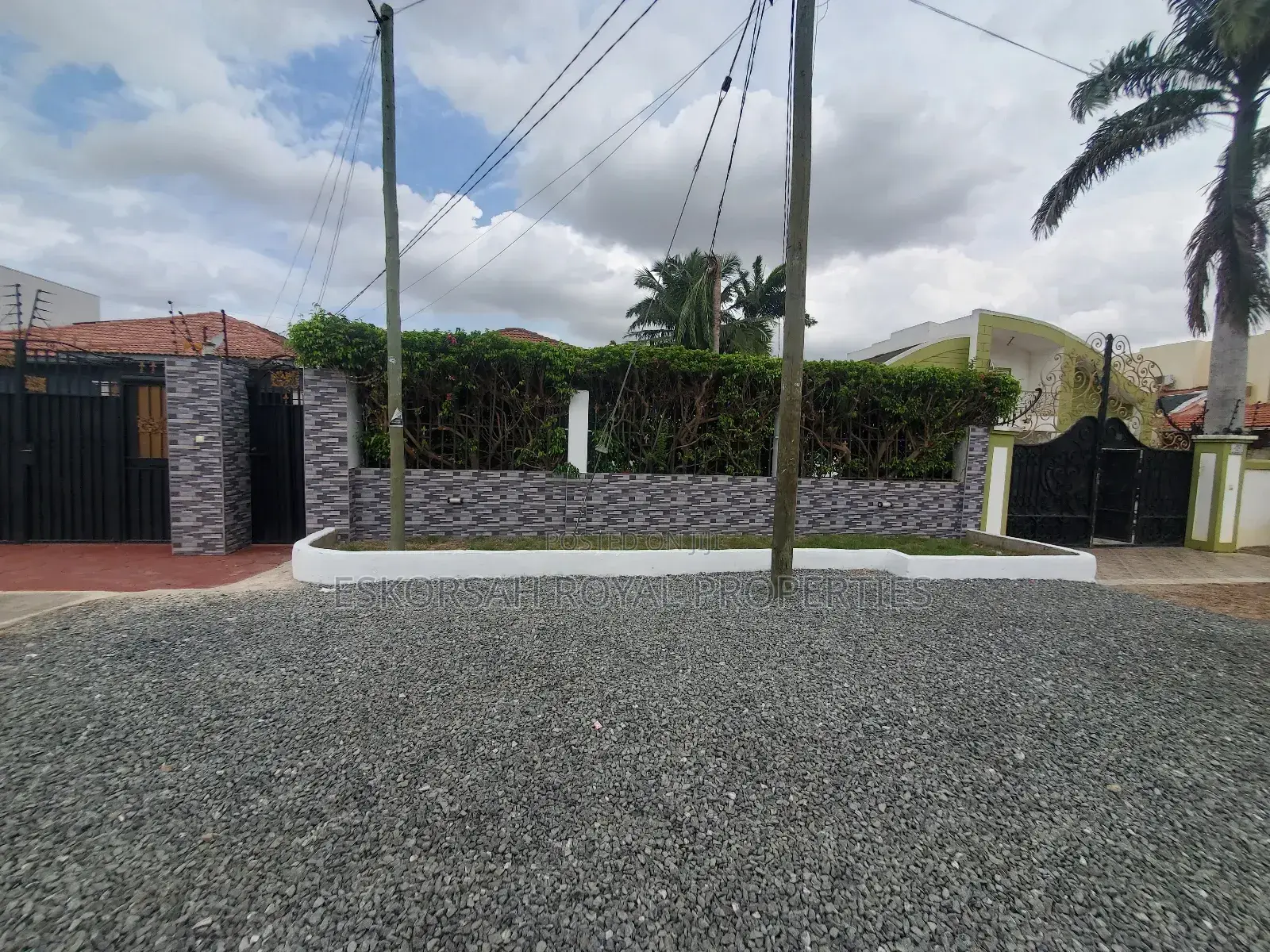 4bdrm House in Adjiringanor, Adjiriganor for rent
