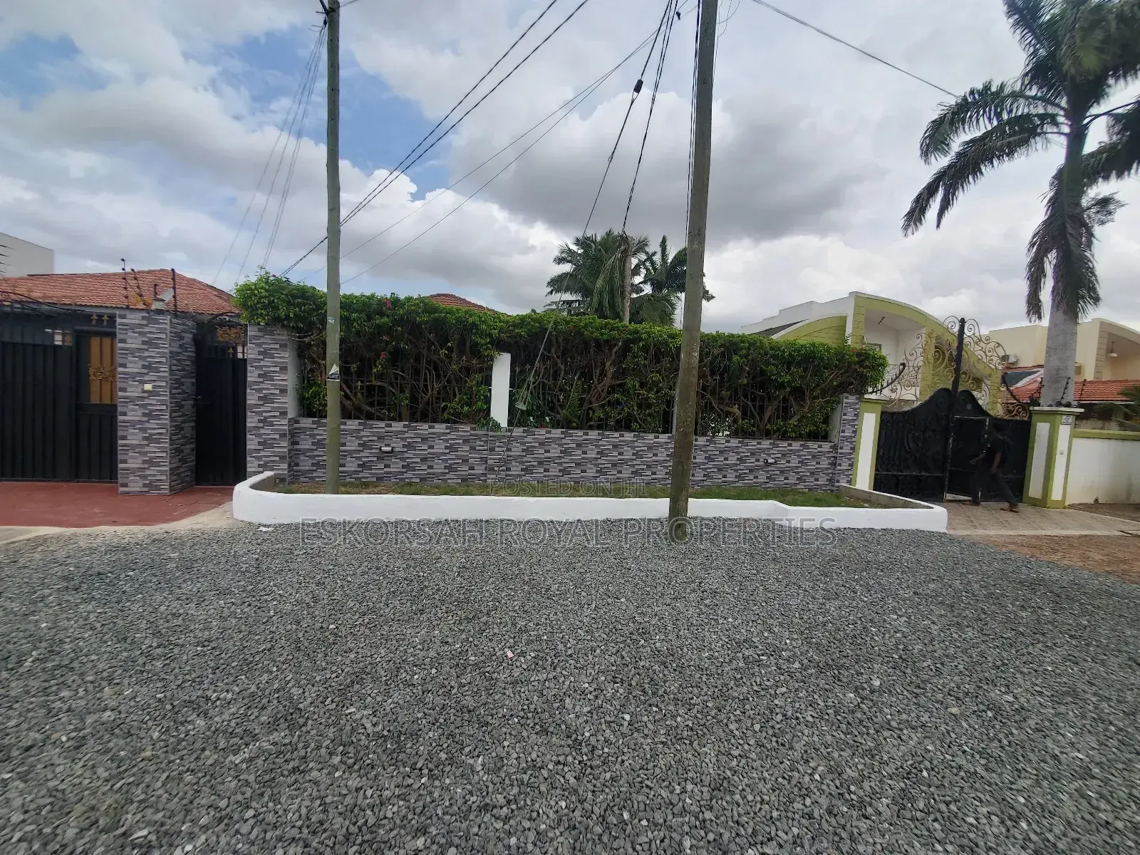 4bdrm House in Adjiringanor, Adjiriganor for rent
