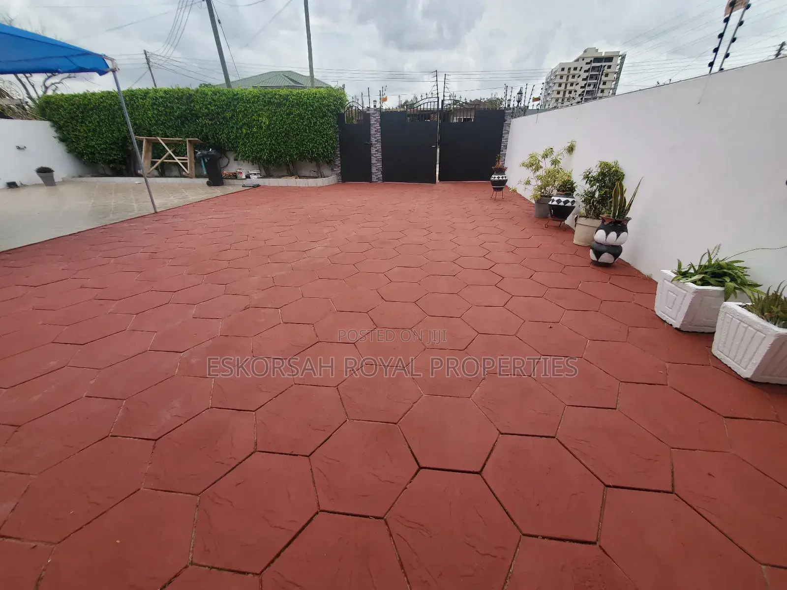 4bdrm House in Adjiringanor, Adjiriganor for rent
