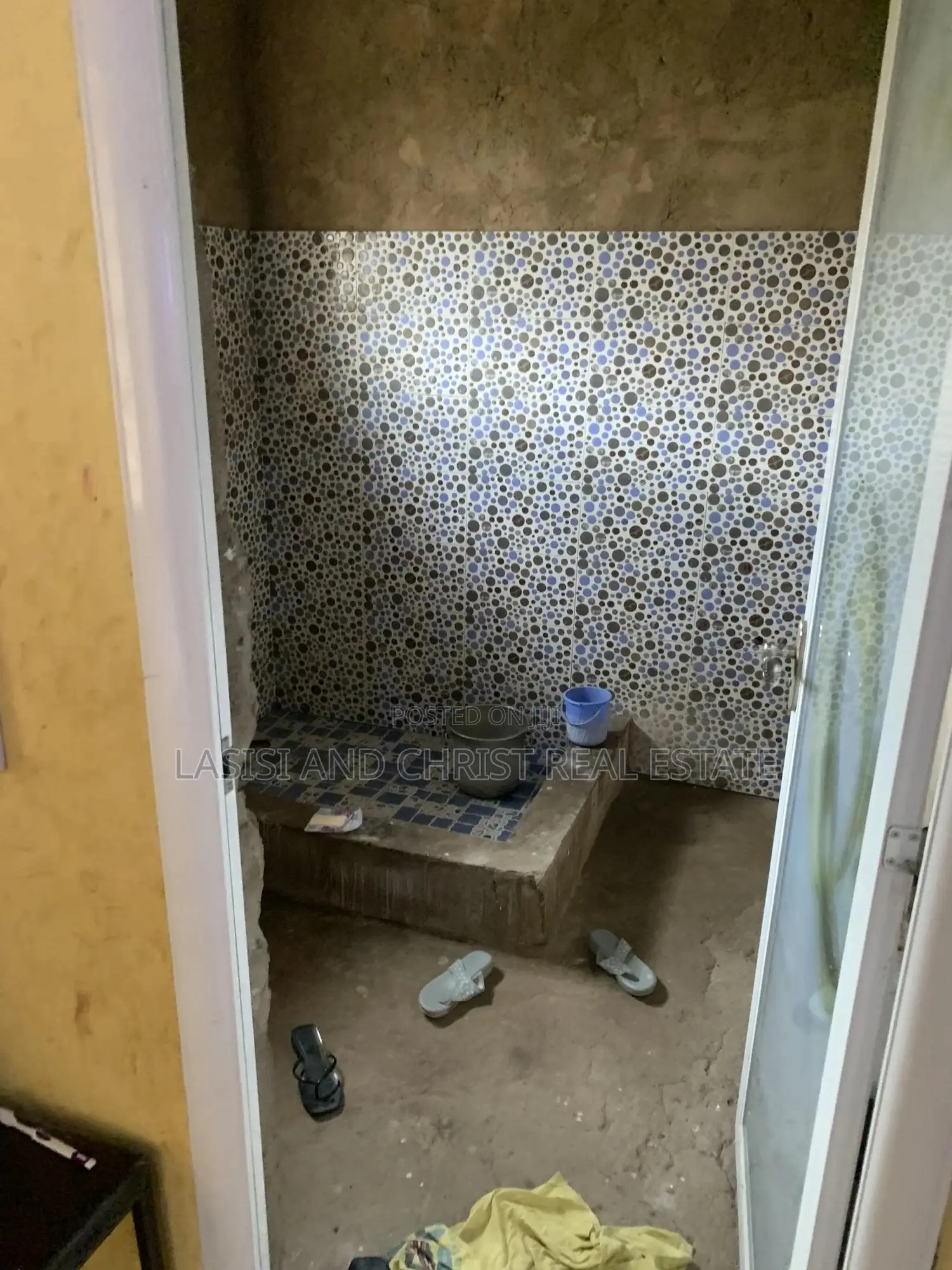2bdrm House in Lasisi And Christ, Accra Metropolitan for sale