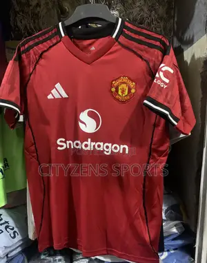 Manchester United 2025/26 Home Jersey