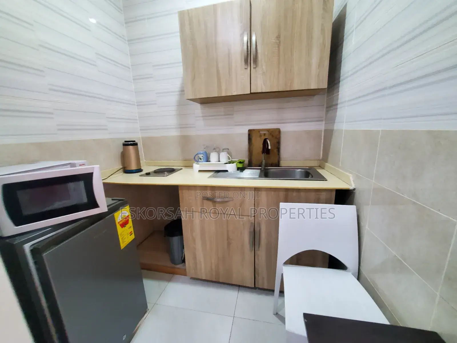 Furnished Studio Apartment in Adjiringanor Ability for rent