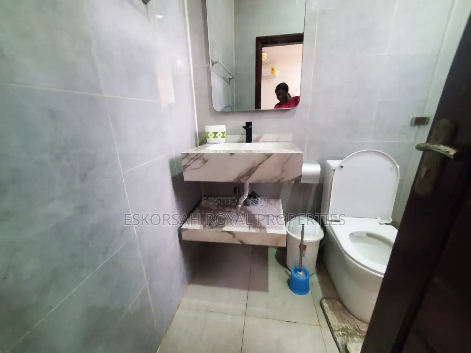 Furnished Studio Apartment in Adjiringanor Ability for rent