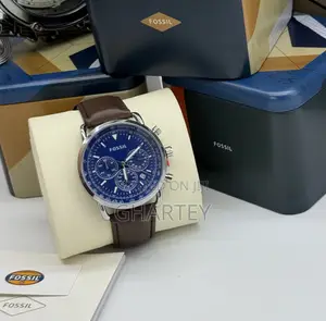 Photo - Simple Fashion and Business Leather Men’S Fossil Watch
