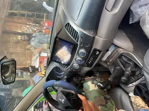 Mitsubishi L200 Android Screen / Car Play Screen