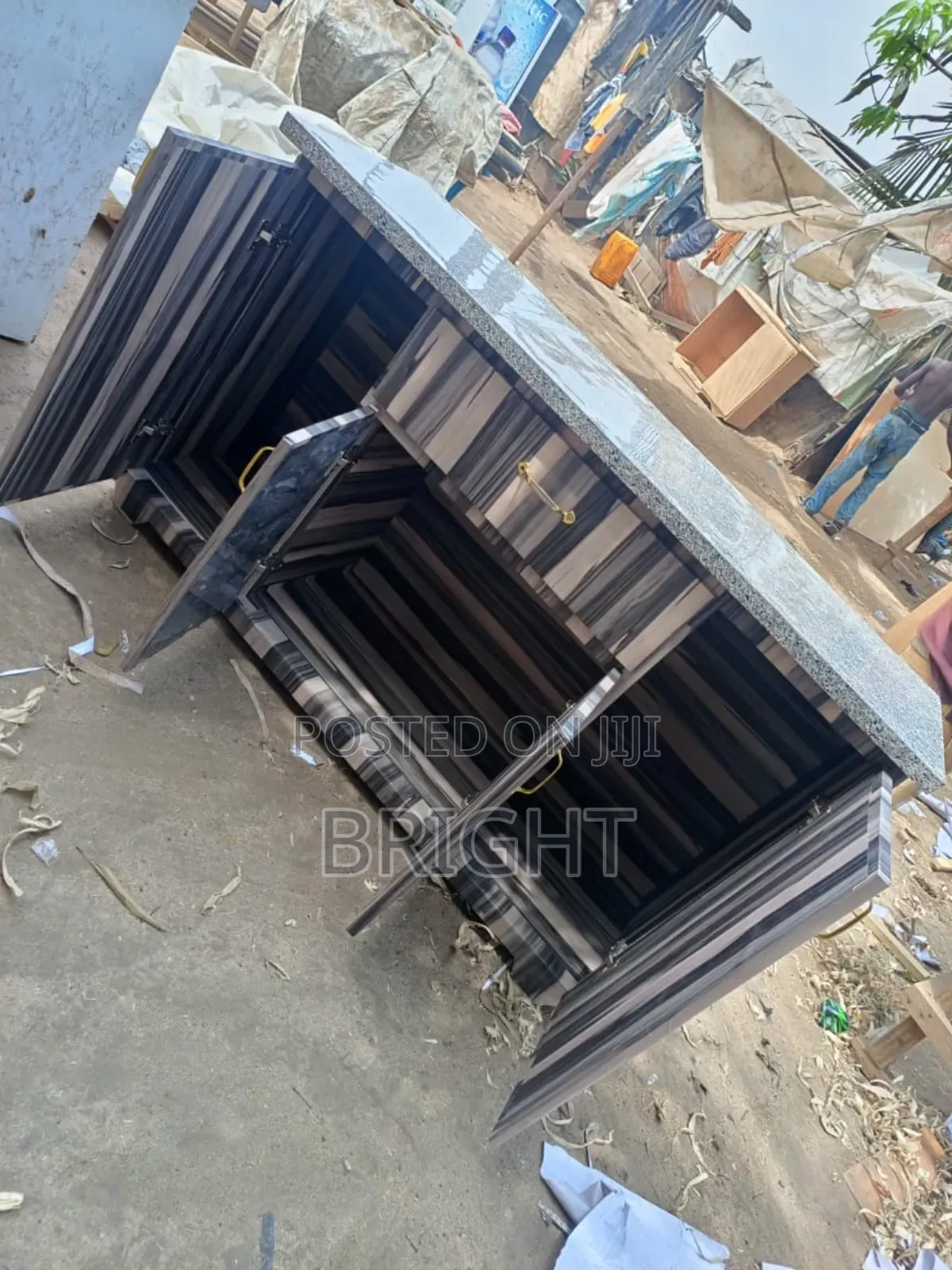 Kitchen Cabinet 5ft