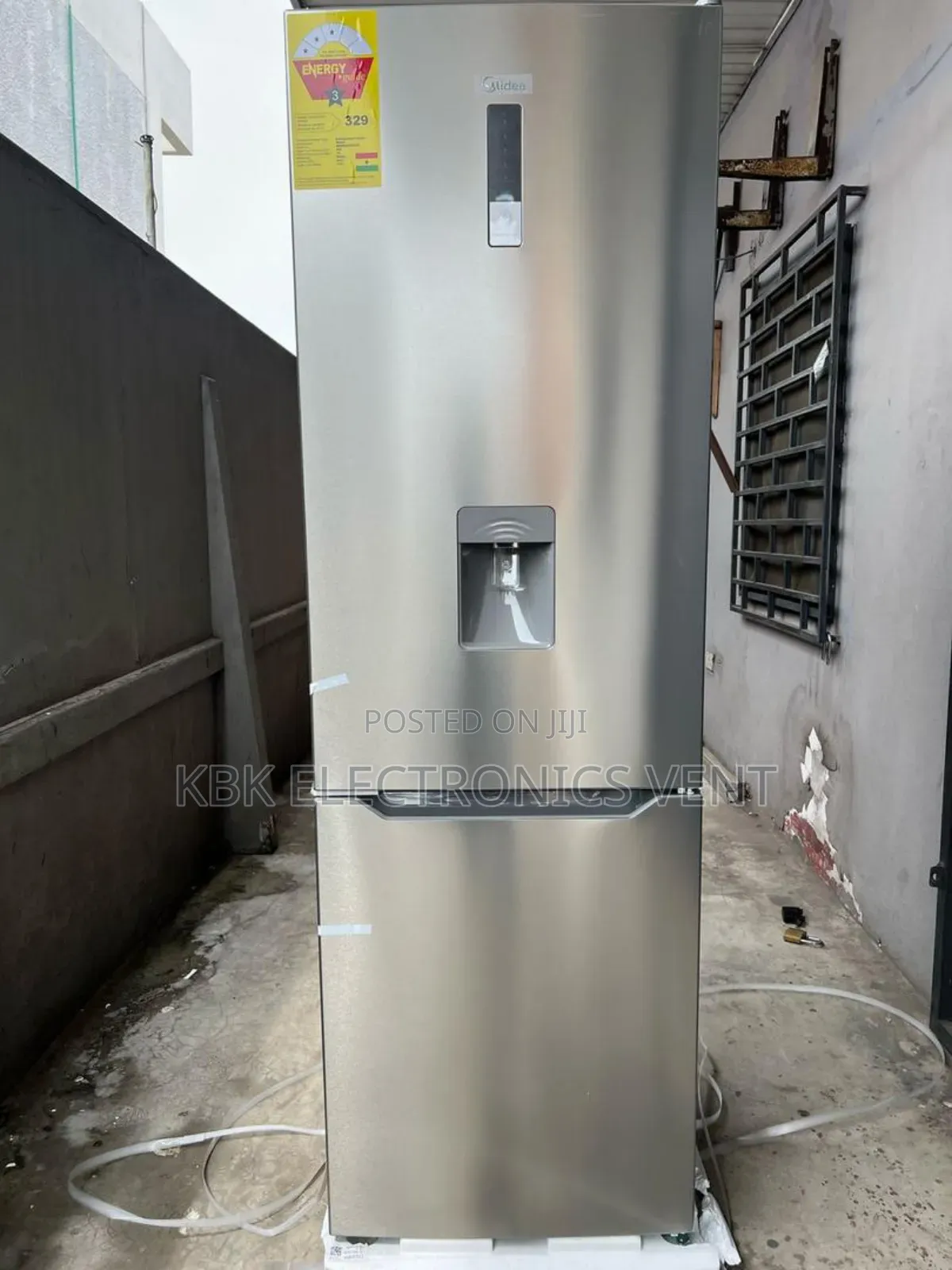 Midea 310liter Double Door Refrigerator Water Dispenser
