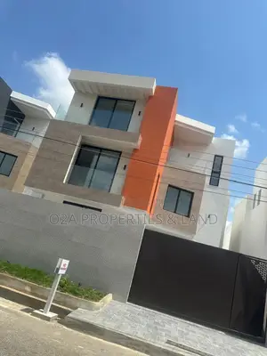 4bdrm House in Dzorwulu for sale