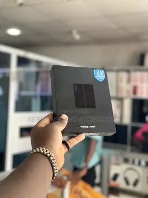 New Samsung Galaxy Z Fold 5 256 GB Black