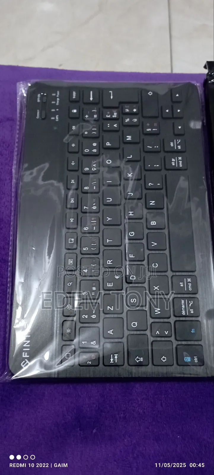 Ultra Thin Wireless Keyboard for iPad, Tablets and Phones