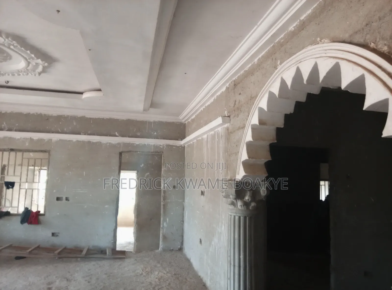 10bdrm House in Brother K Estate, Kumasi Metropolitan for sale