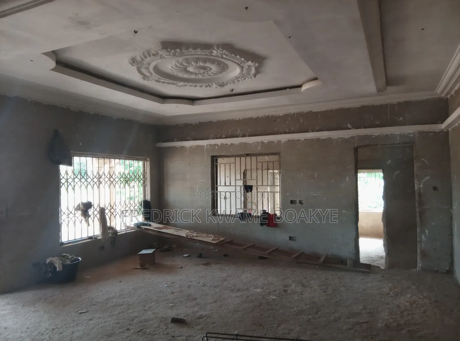 10bdrm House in Brother K Estate, Kumasi Metropolitan for sale