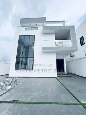 4bdrm House in Ashaley Botwe, Lake Side Estate for sale