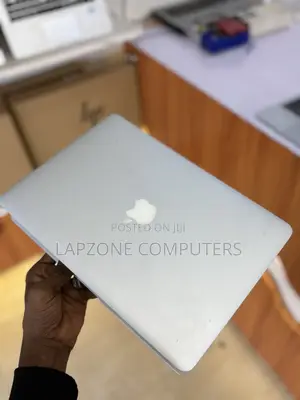 Laptop Apple MacBook Air 2017 8GB Intel Core i5 SSD 128GB
