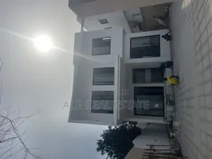 4 Bedroom House for Sale