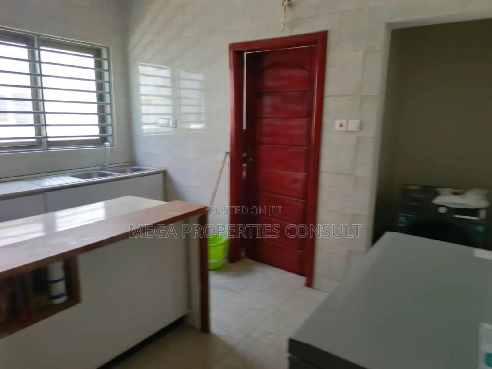 Furnished 2bdrm House in Lake Side Estate for rent