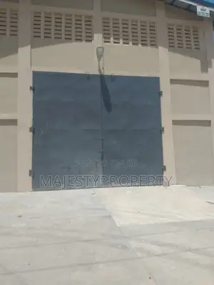 Newly Built 2,000 SQM Warehouse for Rent at Spintex