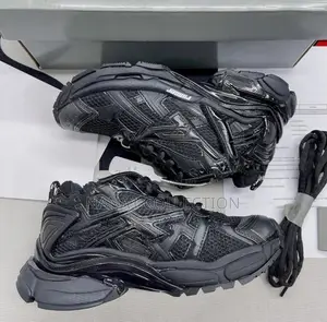 Photo - Balenciaga Runner Black