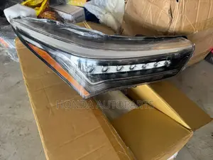 Acura RDX 2021-2024 Headlight (R) Right.