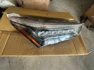 Acura RDX 2021-2024 Headlight (R) Right.